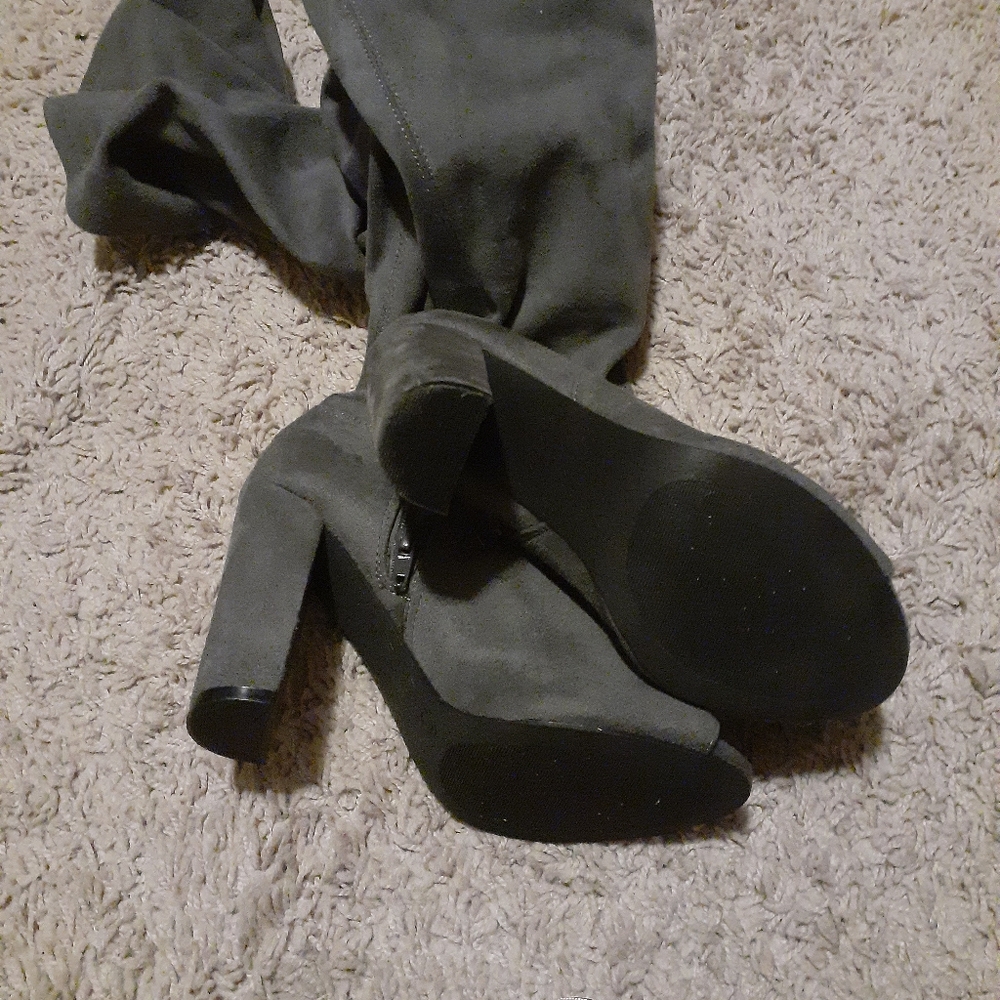 Open toe gray knee boots